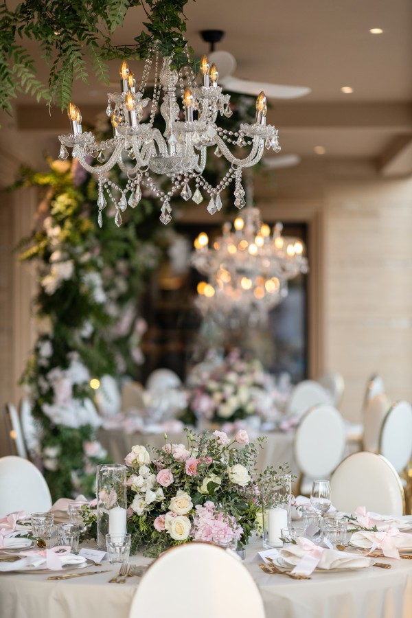 Hotel Hyde Hill / Bikini and Champagne